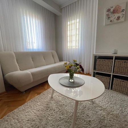 Apartman Filip Lux City Center Novi Pazar Esterno foto