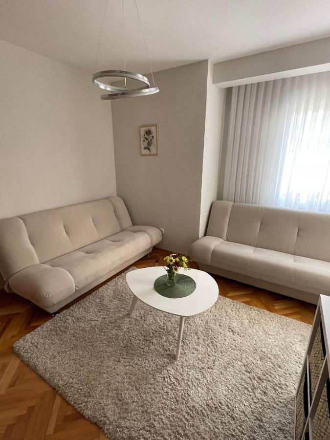 Apartman Filip Lux City Center Novi Pazar Esterno foto